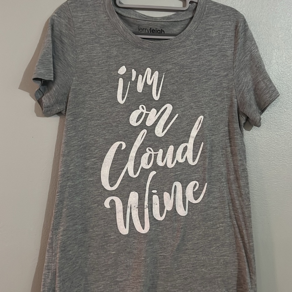 Gray Graphic Tee - I'm on Cloud Wine